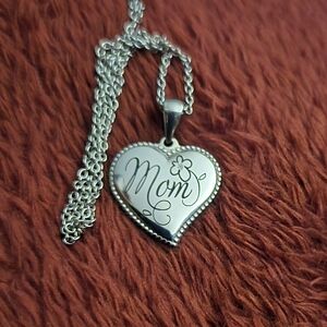 Stainless Steel Silver Heart 'Mom' Pendant Necklace
